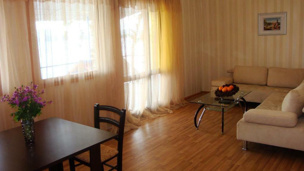 Комплекс Белите Къщи Shtarkelovo Gnezdo Экстерьер фото